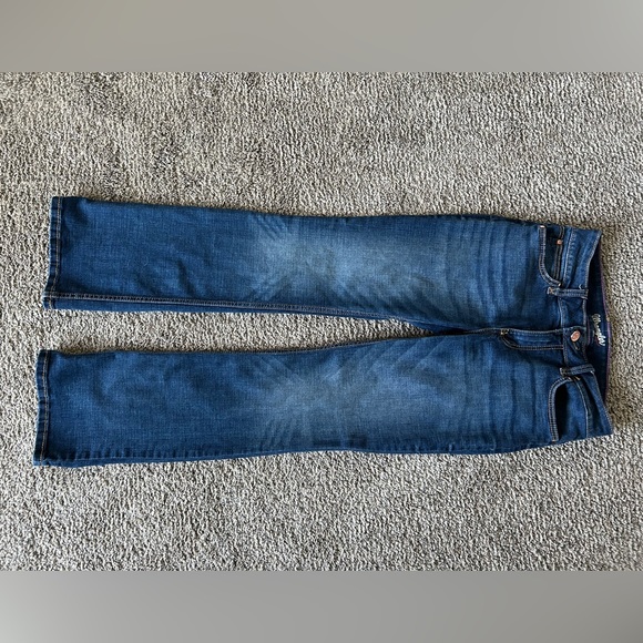Ladies Wrangle Jeans. 9X32. Brand new. wore once. - Picture 3 of 3